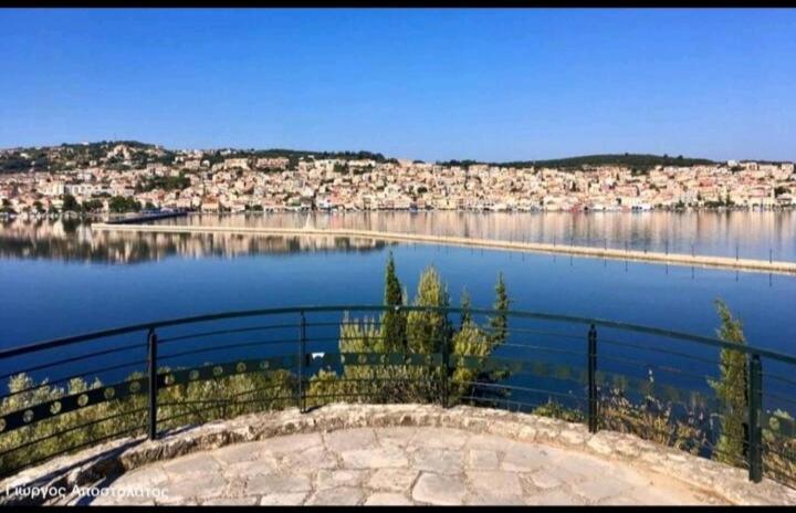 Apartment In Argostoli With Stunning Sea Views Esterno foto